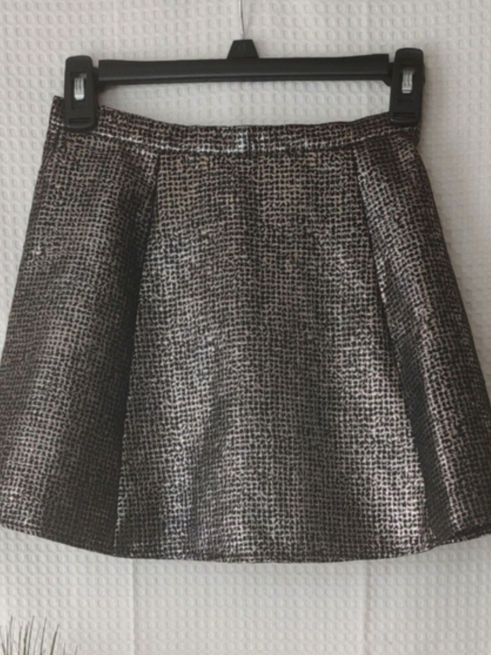 Forever 21 Little Girls Black and Gold Metallic Color Skirt Size XS